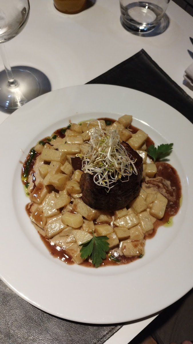 Uovo Cucina Restaurante-5